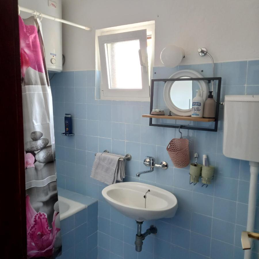 Villa Kuca Za Odmor Skalina - Sea View Splitska Esterno foto