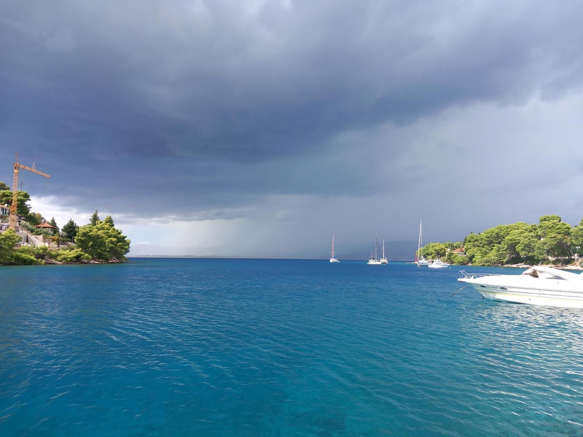 Villa Kuca Za Odmor Skalina - Sea View Splitska Esterno foto